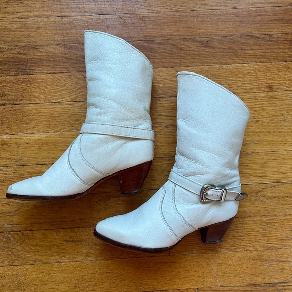 Vintage White Leather Western Zodiac Boot - Picture 4 of 12